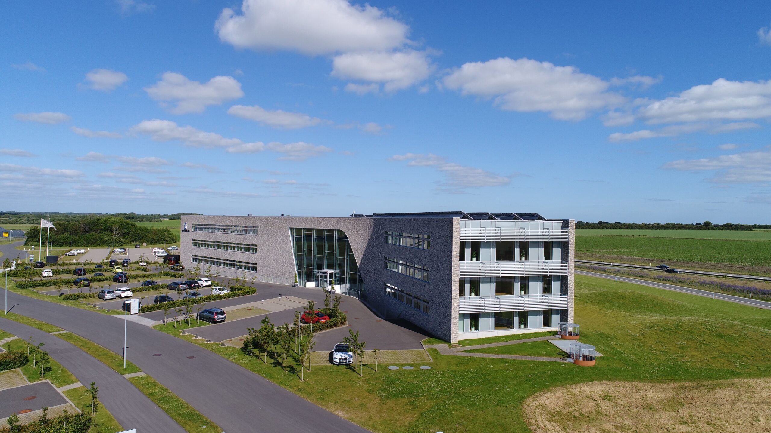 I Det Faglige Hus' hovedkontor ved Esbjerg Lufthavn arbejder der omkring 180 medarbejdere.